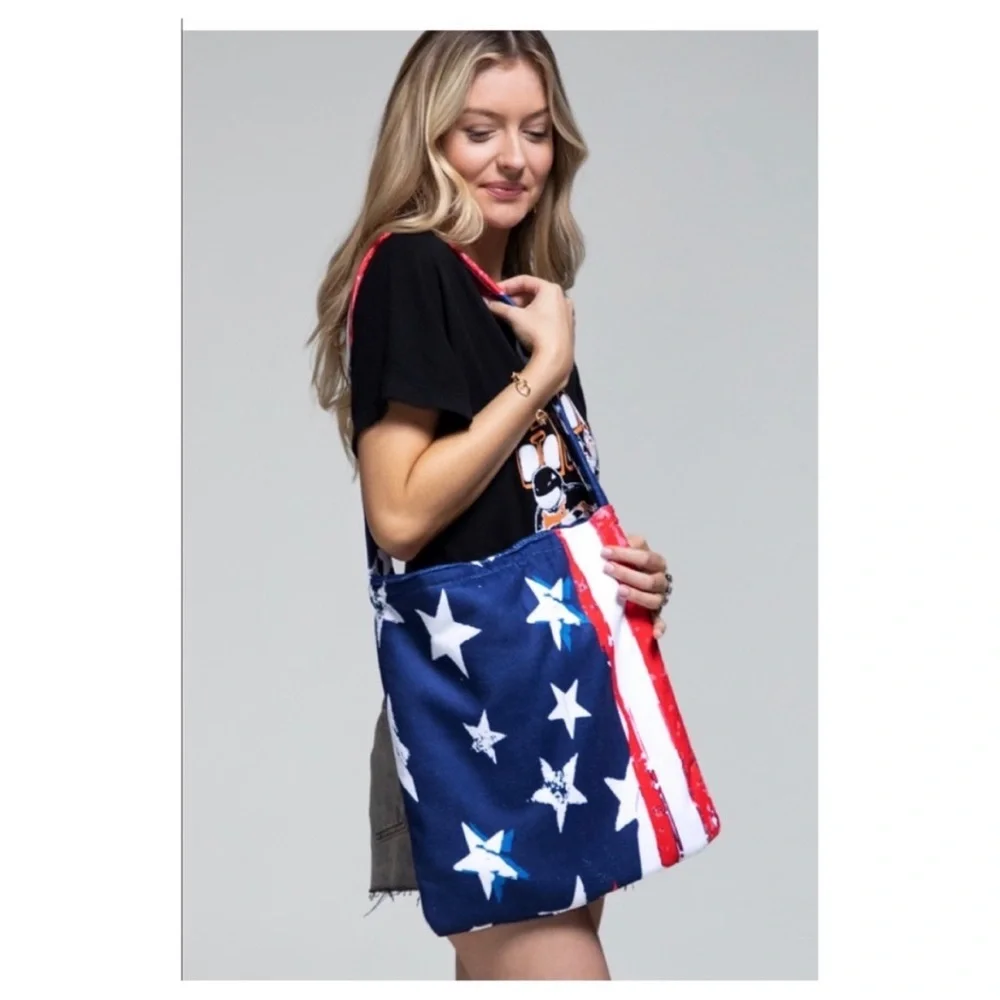 NEW Stars and Stripes Flag Carry-able Towel Bag